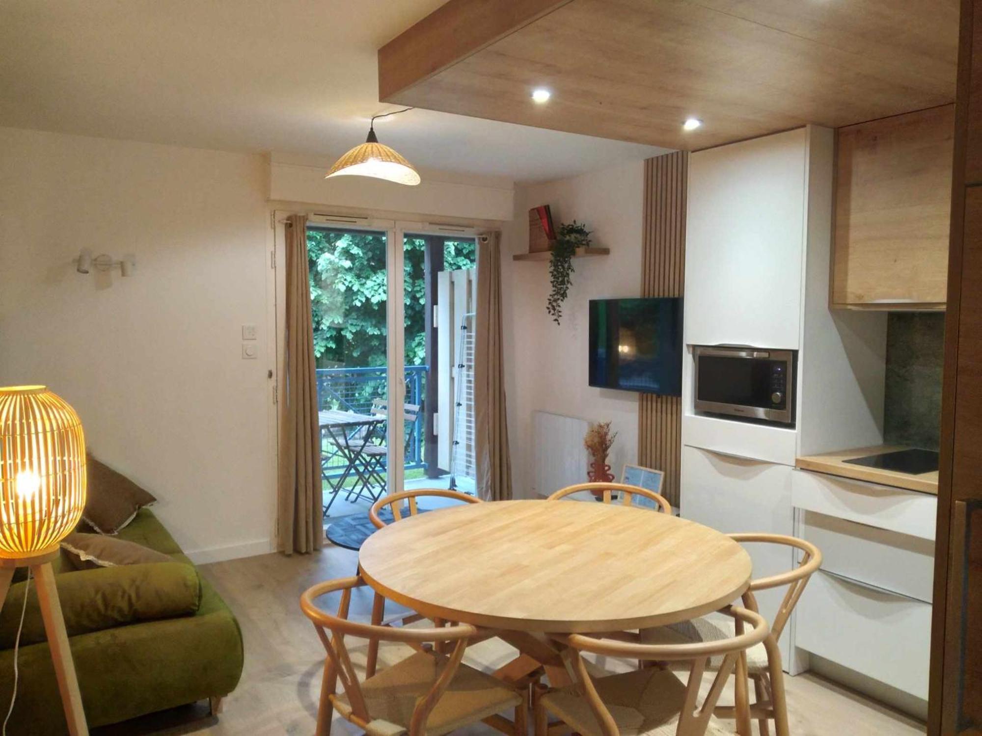 Duplex Lumineux - 40M2 - 2 Chambres - Balcon Terrasse - Parking - Entierement Renove En Mai 2024 Котеретс Екстер'єр фото