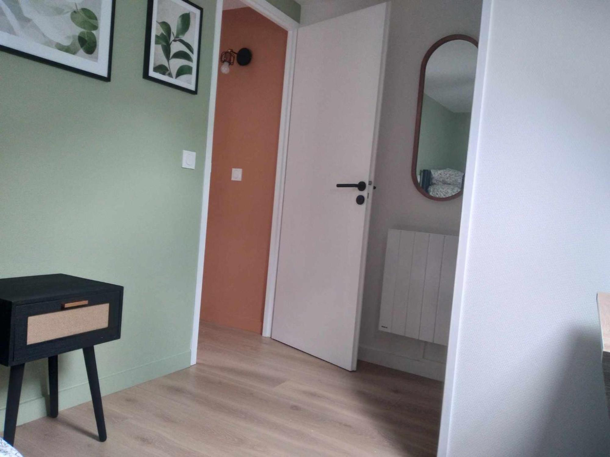 Duplex Lumineux - 40M2 - 2 Chambres - Balcon Terrasse - Parking - Entierement Renove En Mai 2024 Котеретс Екстер'єр фото